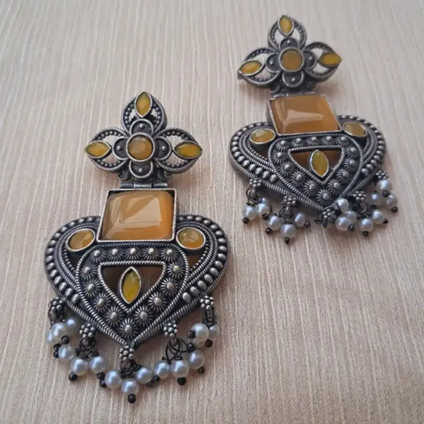 German Silver Earrings with Topaz Monalisa Stone and Hanging Pearl: